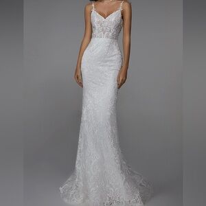 Alyce Paris 7028 Ivory-Sand Size Lace V Neck Sleeveless Wedding Dress NWT